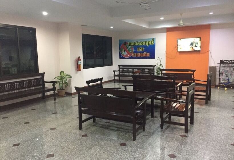 בית מלון כפרי Thanakorn Garden