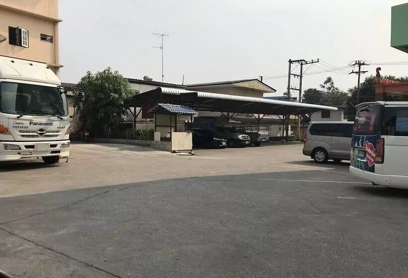 ホテル Thanakorn Garden