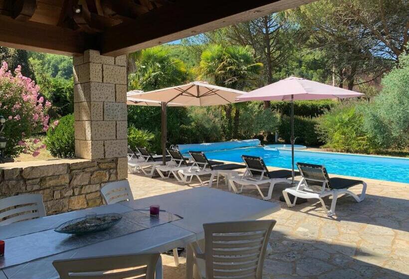 Le Moulin Du Boisset