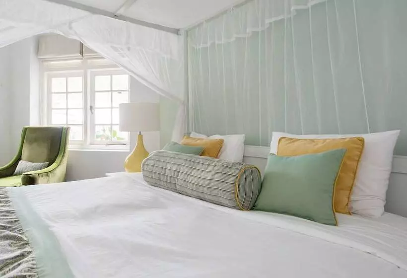 Majatalo Ashburnham Estate