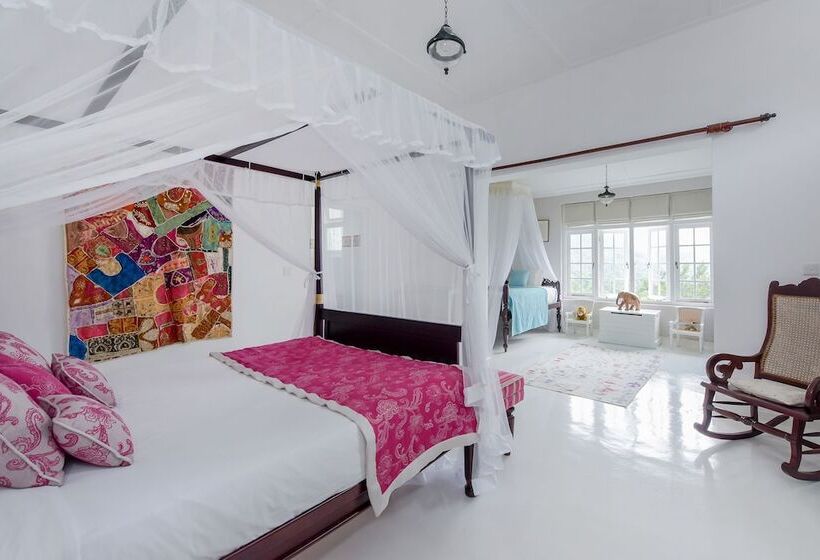 Пансион Ashburnham Estate