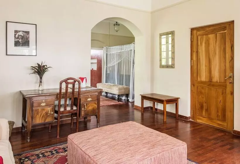 Majatalo Ashburnham Estate