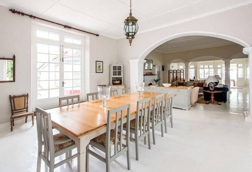 Пансион Ashburnham Estate