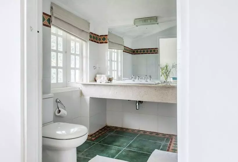 Majatalo Ashburnham Estate