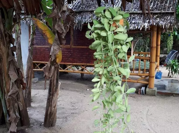 Majatalo Khanum Songpeenong