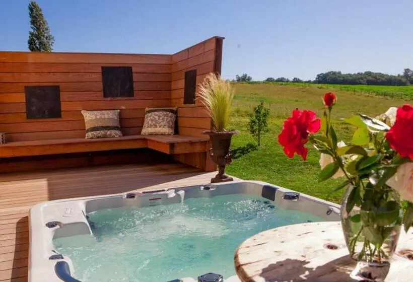 ペンション Le Vallon De Guerry