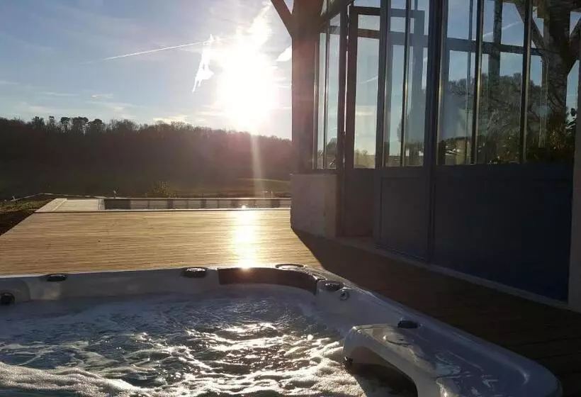 ペンション Le Vallon De Guerry