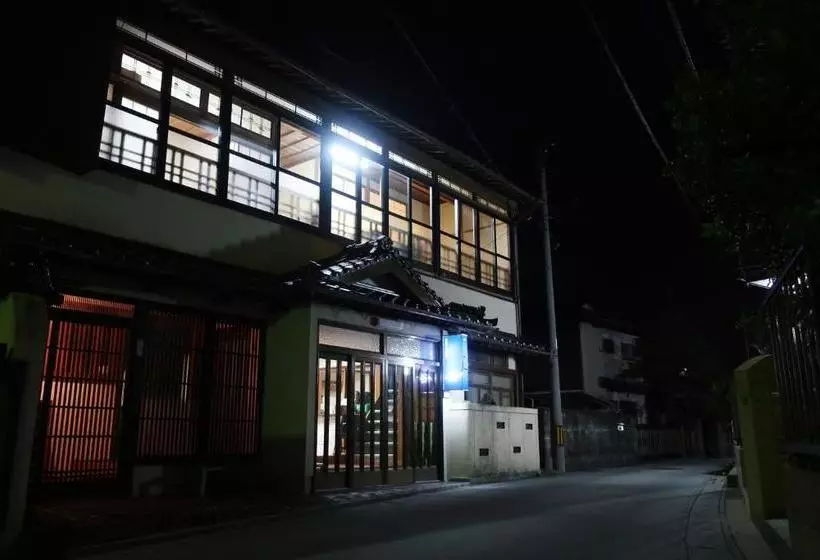 Majatalo Naru.guest House