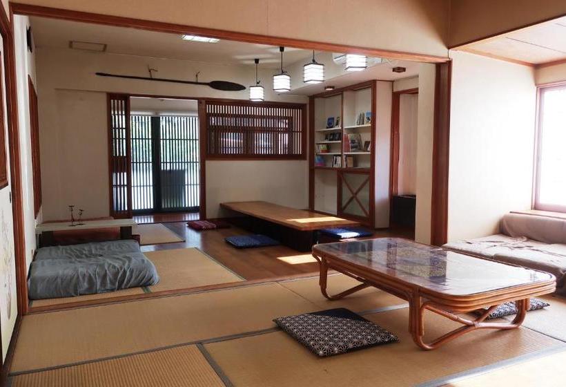 פנסיון Naru.guest House