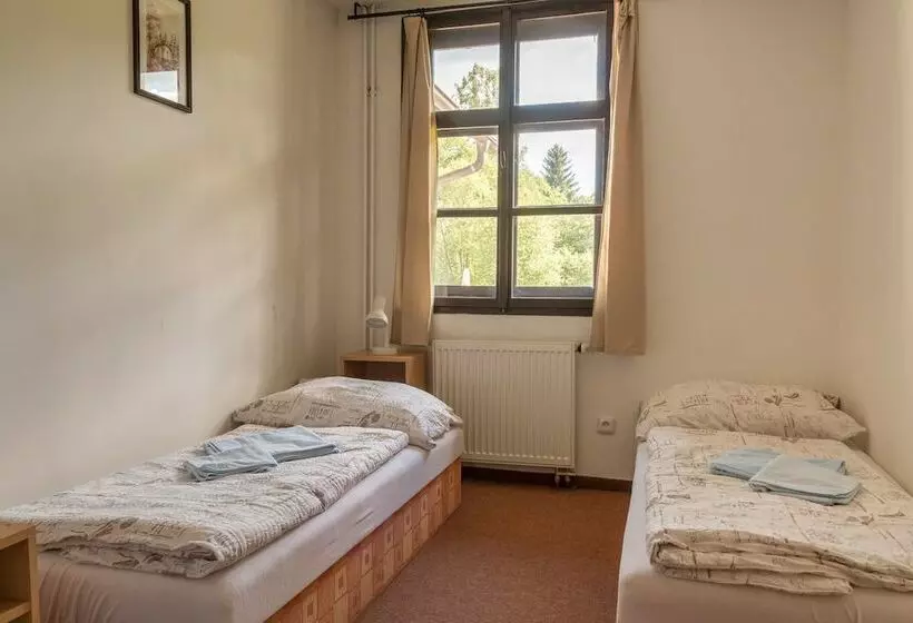 پانسیون Outline B&b Jiricna