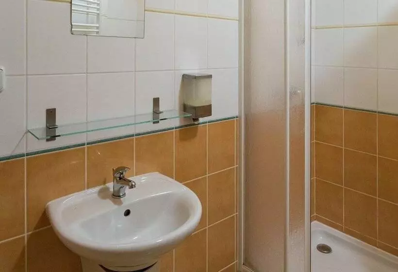 ペンション Outline Centrum Jiricna