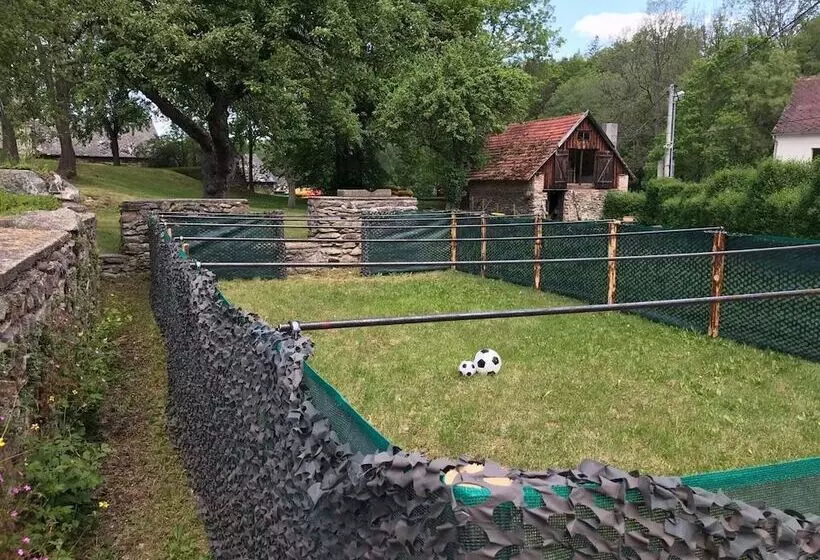 ペンション Outline Centrum Jiricna