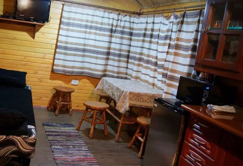 Majatalo Rakhiv Plai