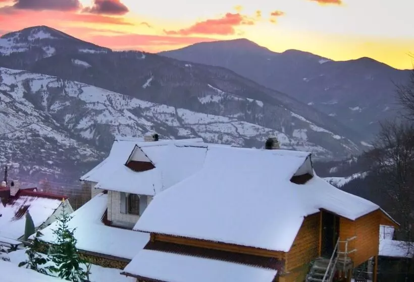 Majatalo Rakhiv Plai