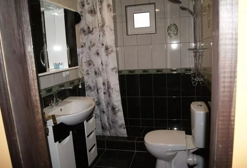 Majatalo Rakhiv Plai