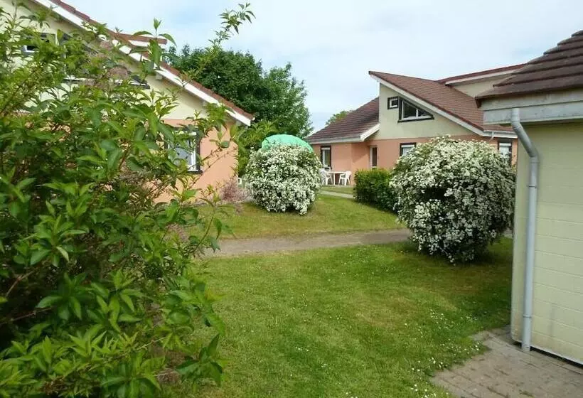 Appart Hotel Les Acacias