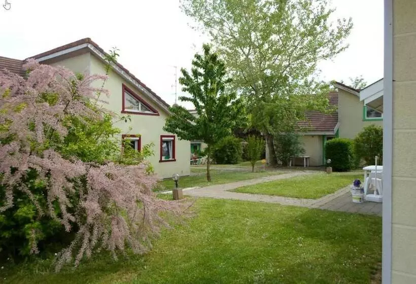 Appart Hotel Les Acacias