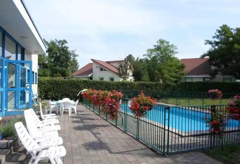 Appart Hotel Les Acacias