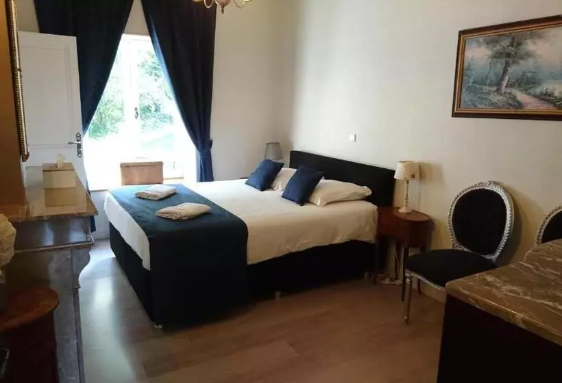 Aamiaismajoitus (B&B) Château De L Aviette