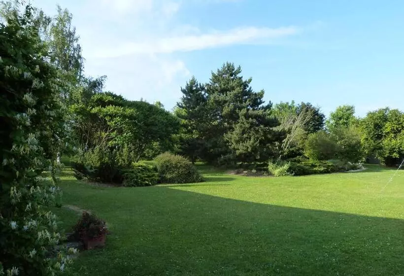 Aamiaismajoitus (B&B) Les Reves De Flamboin