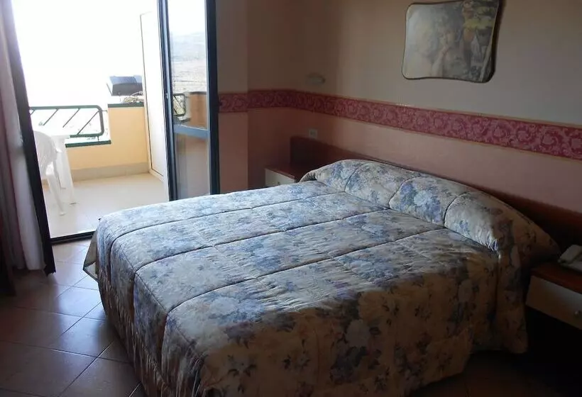 ホテル De La Ville