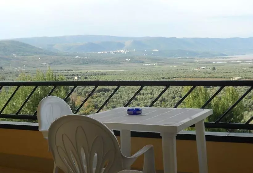 ホテル De La Ville