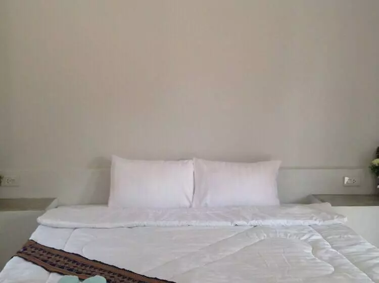 Hotelli Kanyaphat Gardenview Resort