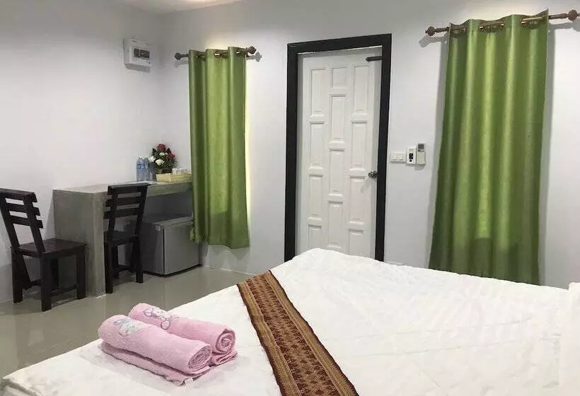 Hotelli Kanyaphat Gardenview Resort