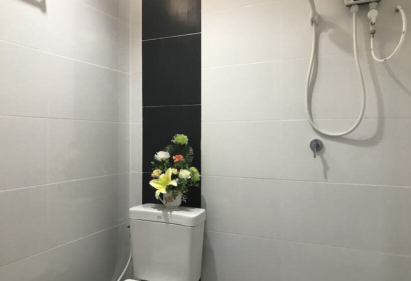 Hotel Kanyaphat Gardenview Resort