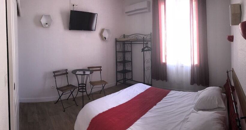 Отель Le Carnon