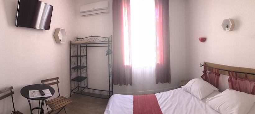 Отель Le Carnon