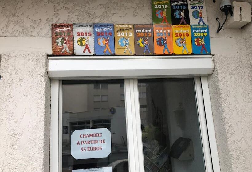 Отель Le Carnon