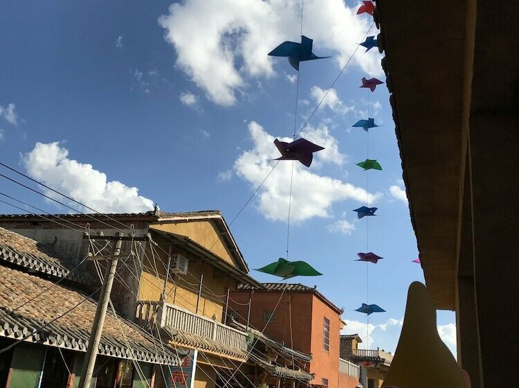 فندق Little Windmill International Hostel