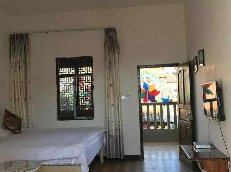 Hotelli Little Windmill International Hostel