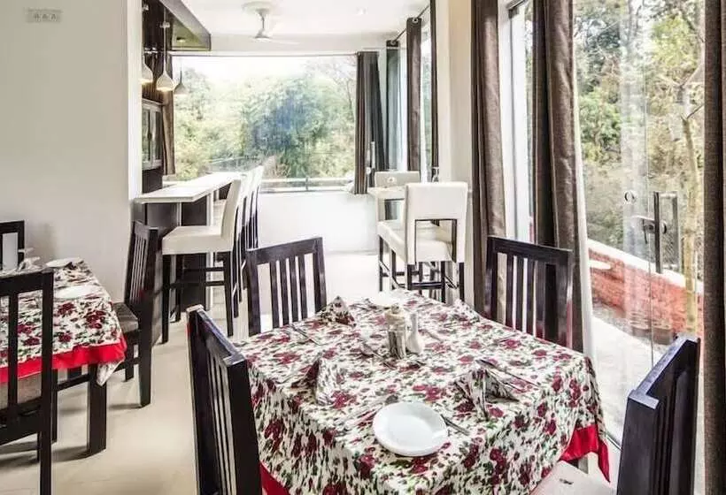 هتل Midwood Breeze By Opensky