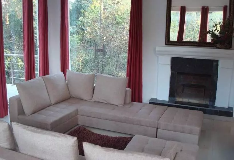 هتل Midwood Breeze By Opensky