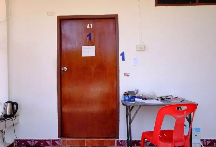 ホテル Paktraporn Resort