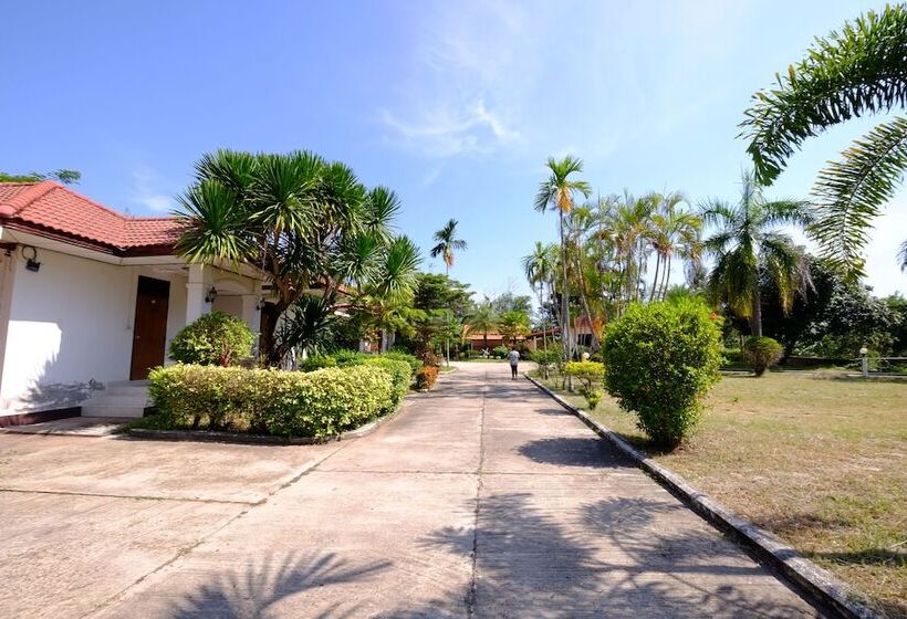 Otel Paktraporn Resort