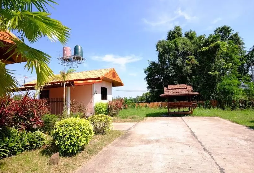 ホテル Paktraporn Resort