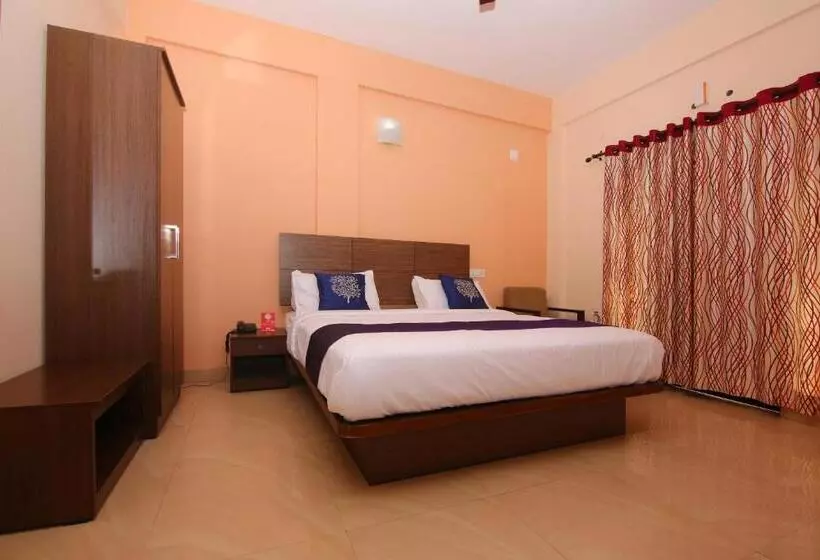 Hotel Pine Tree Munnar