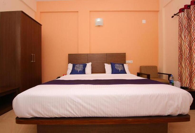 Hotel Pine Tree Munnar