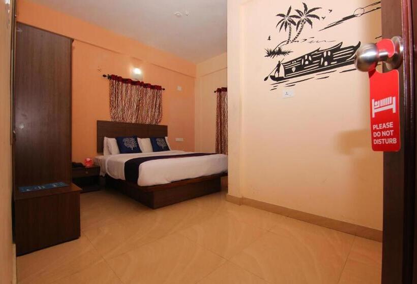 Hotel Pine Tree Munnar