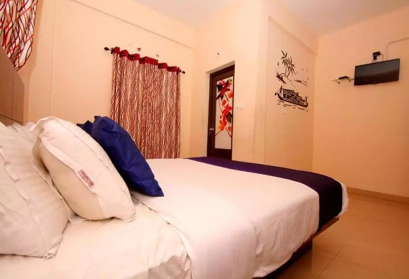 Hotel Pine Tree Munnar