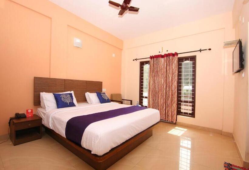 Hotel Pine Tree Munnar