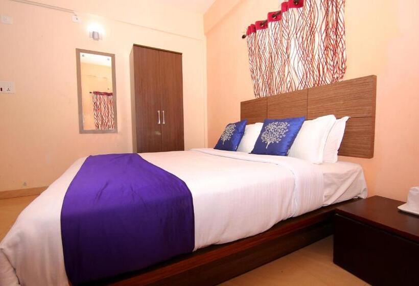 Hotel Pine Tree Munnar