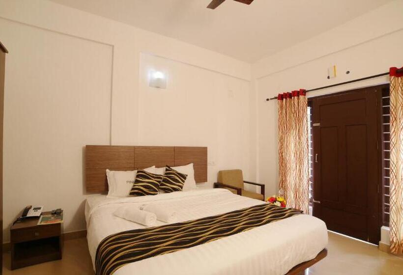 Hotel Pine Tree Munnar