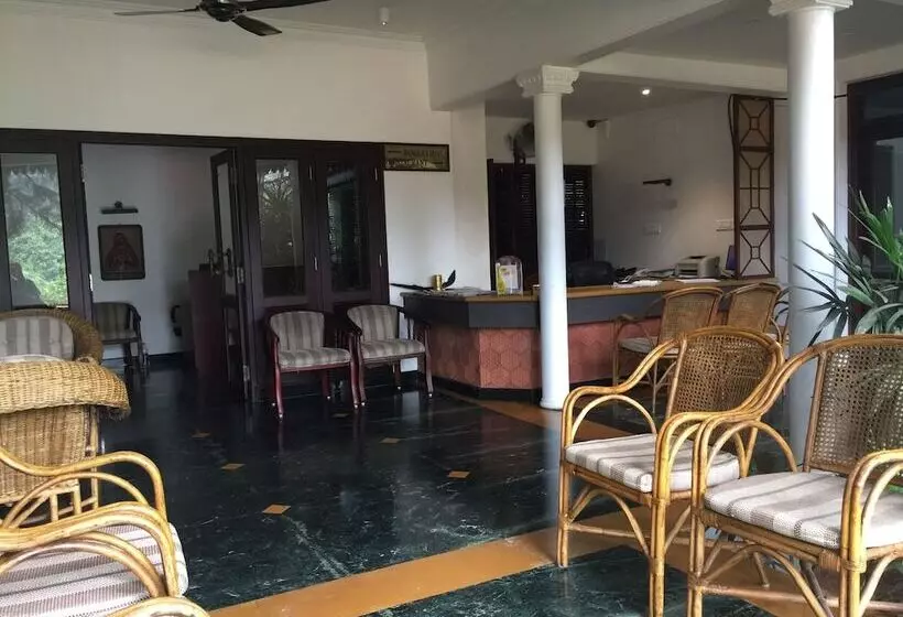 ホテル River Banks Madaparambil Resort