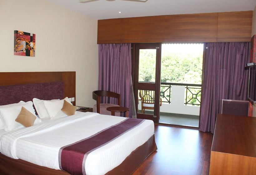 ホテル River Banks Madaparambil Resort