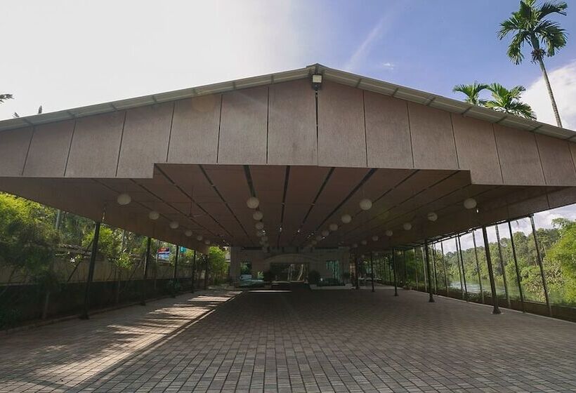 ホテル River Banks Madaparambil Resort