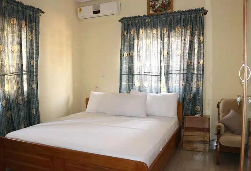 ペンション Ami Guest House
